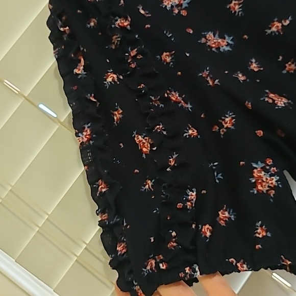 Navy Blouse - Picture 3 of 3